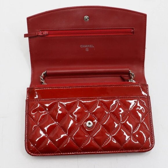 CHANEL Patent Quilted Brilliant Wallet On Chain WOC Red - Picture 8 of 15
